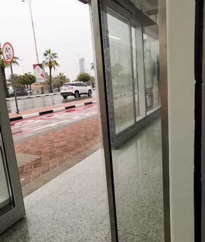 موقف باص للمطار والخبر - الدمام -