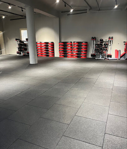 استوديو تدريب النخبة - القطيف - +966 50 069 0900