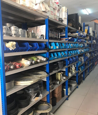الفوزان لقطع غيارالمعدات الثقيلة - خميس مشيط - +966 50 515 2180