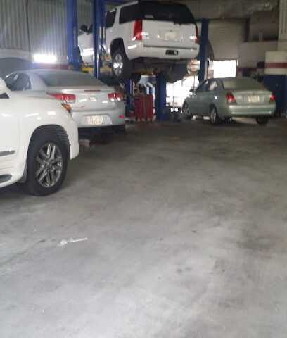 مركز جير ون للسيارات - الدمام - +966 13 837 7173