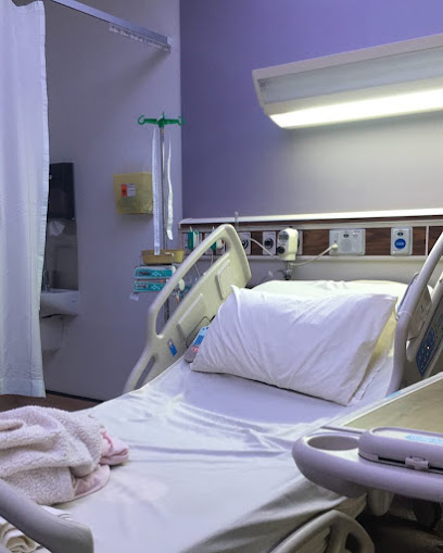 مستشفى جامعة الملك عبد الله بن عبد العزيز - Riyadh 11564