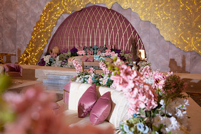 قصر النخيل - الدمام - +966 55 728 3000