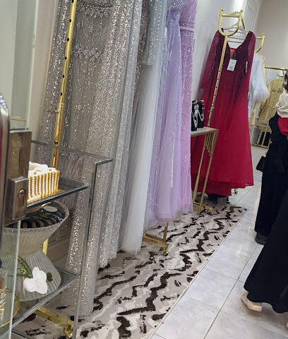 محل هيبه فساتين - عرعر -