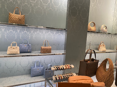 ميو ميو الرياض سنتريا مول Leat. السلع والأحذية - الرياض - +966 11 288 4179