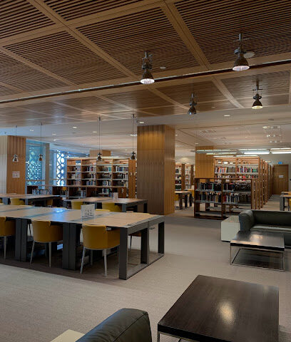 مكتبة جامعة نورا - الرياض -