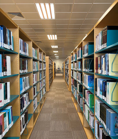 المكتبة المركزية بجامعة الملك فيصل - الهفوف - +966 9200 02366