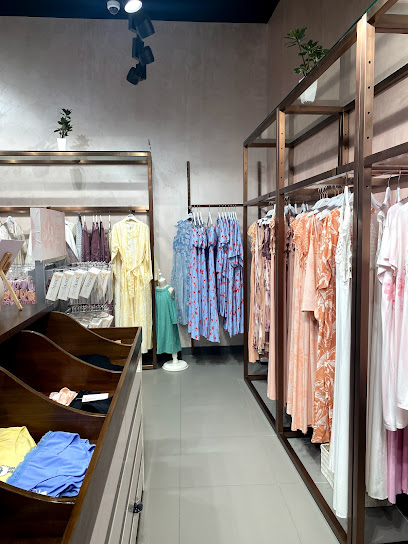 بلومينج نخيل بلازا القصيم | بلومنج النخيل بلازا - Saudi Arabia|Buraydah 52383|Al Safra'|Nakhil Mall، Gate 1