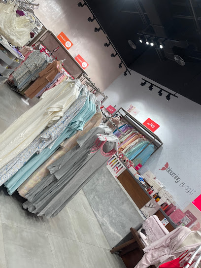 بلومينج دانا مول ينبع | بلومنج الدانا مول - Saudi Arabia|Yanbu 46435|Dana Mall Gate|3